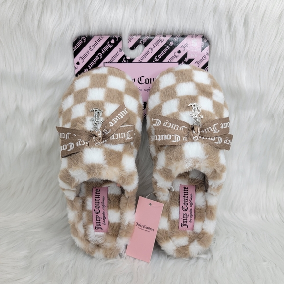 Juicy Couture Shoes - Juicy Couture Faux Fur Closed Toe Slippers.